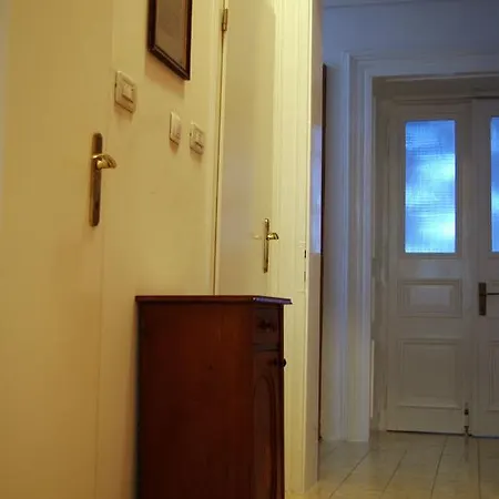 Apartment Anic - Dubrovnik City Apartments - Beachfront & Old Town View