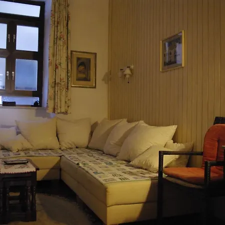 Anic Beachside Escape דירה