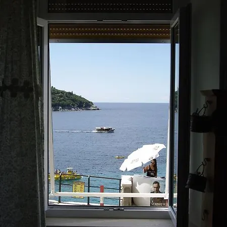 Apartment Anic Beachside Escape *